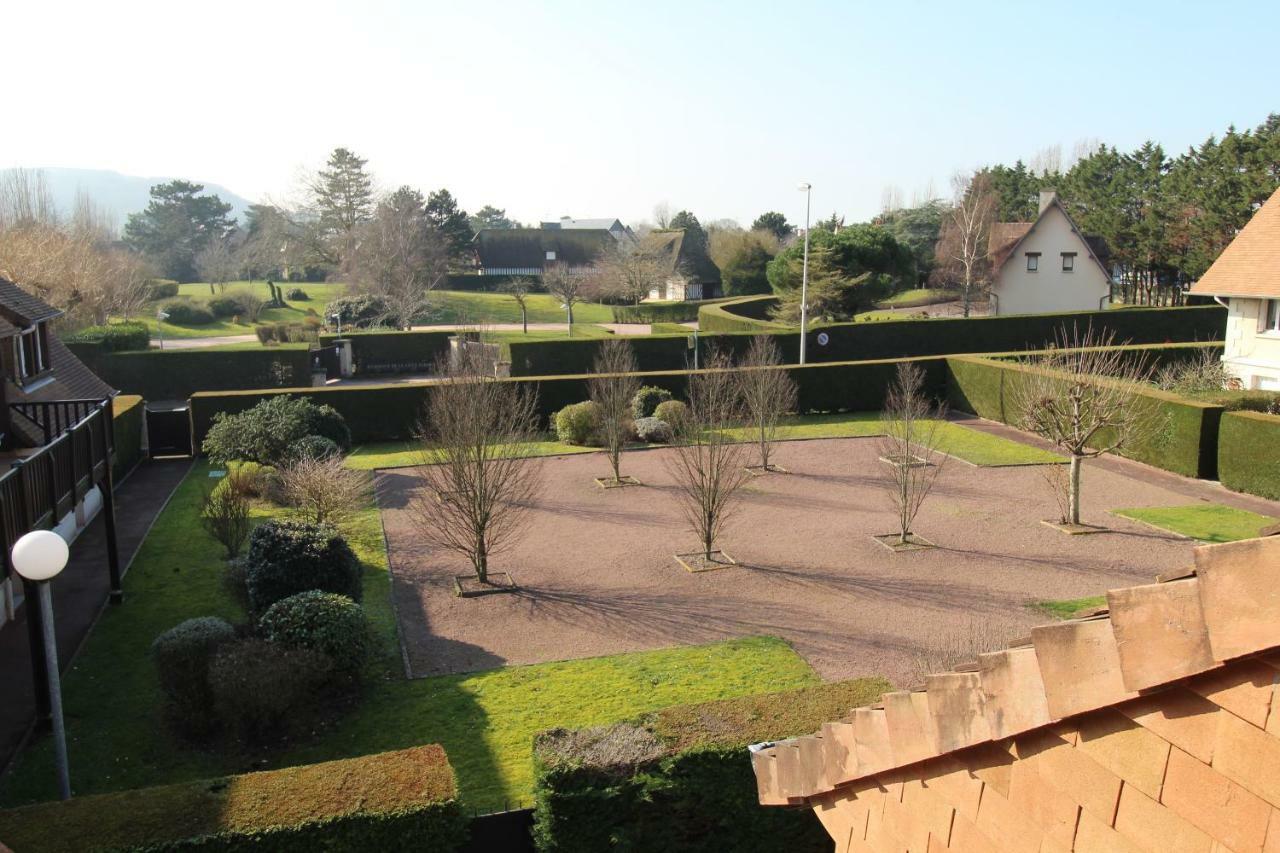 Cadre Exceptionnel: Duplex Classe 4**** Tennis, Piscine, Parking, Linge Inclus, Wifi, Materiel Bebe, Proximite Centre Deauville Bagian luar foto