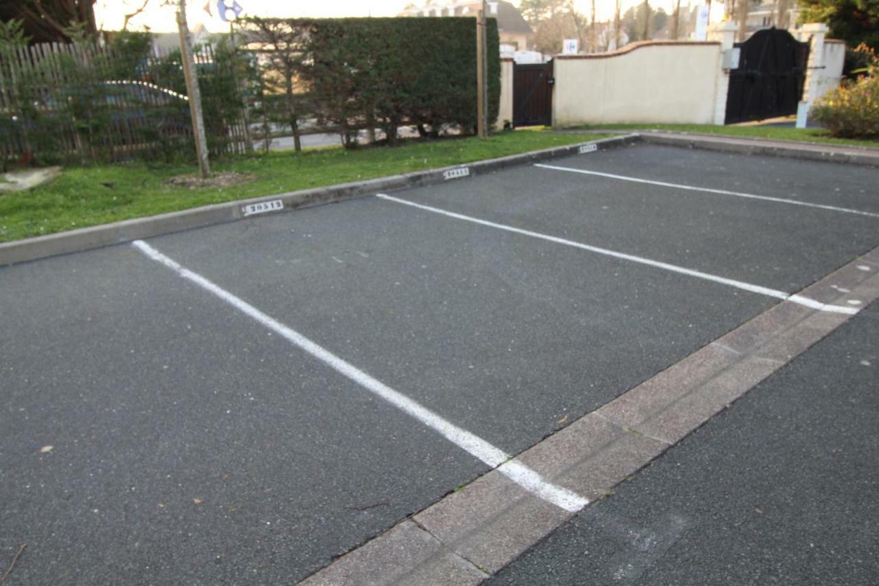 Cadre Exceptionnel: Duplex Classe 4**** Tennis, Piscine, Parking, Linge Inclus, Wifi, Materiel Bebe, Proximite Centre Deauville Bagian luar foto